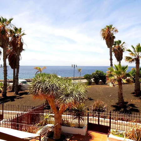 Apartment Beach Front Oasis Tias